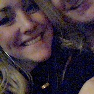 Meet your Posher, Lea